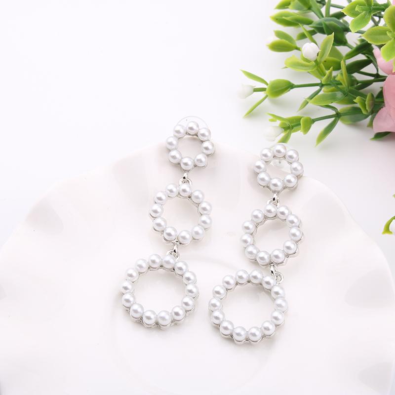 Dangle & Chandelier 2021 Earrings Inlaid With Pearls And Water Drill Plated White Gold Round Tassel Earrings.