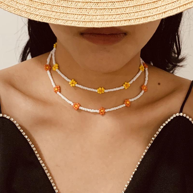 Chokers European Style Small Daisy Necklace Simple Rice Bead For Women Beaded Short Vacation Jewelry Wholesale Choker