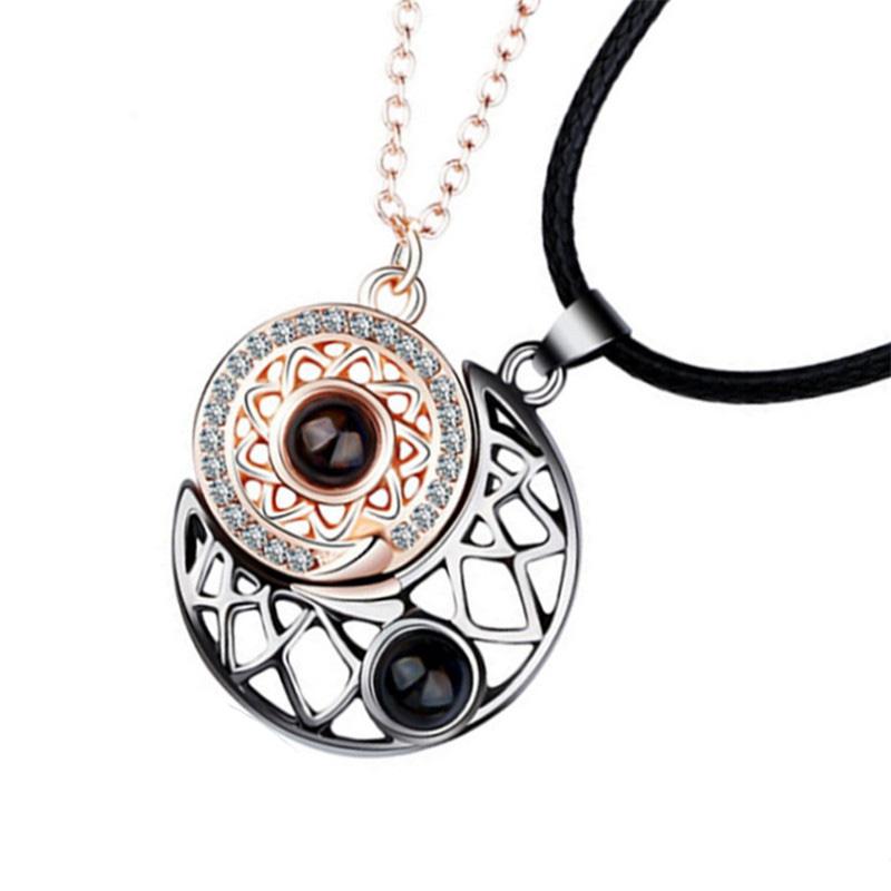 Chokers 100 Languages Sun Moon Magnet Puzzle Couple Necklaces Jewelry Creative I Love You Projection Pendant Memory Valentine&#039;s Day Gift