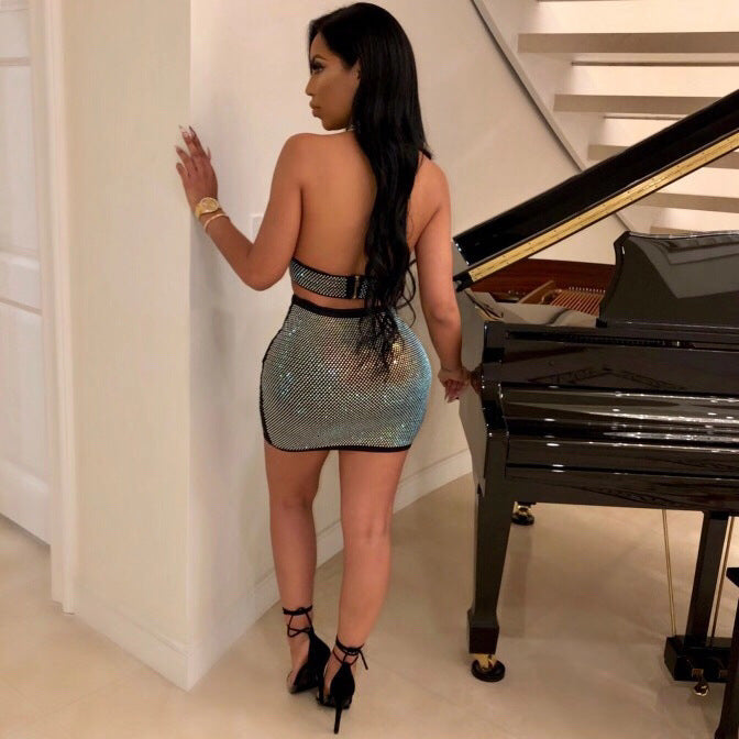 Gorgeous Rhinestones Two Pieces Skirts Sets Stunning Party Nightclub es Haler Neck Short Top Zipper Back Mini Skirt Real Pos