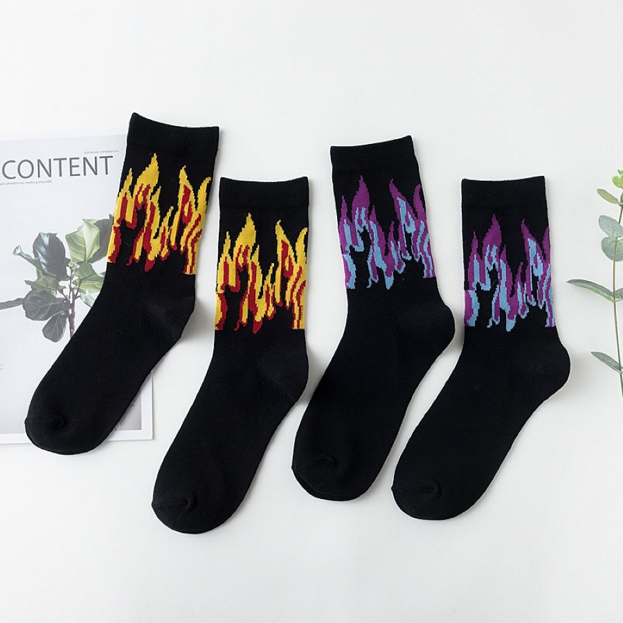 Men Women Street Socks Fashion Hip Hop Sock High Quality Active Stocking Youth Fashion Socks Flame Pattern Casual Stockings Wholesale