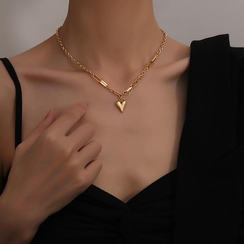 Chokers Titanium Steel Love Heart Chunky Necklace For Women Gold Color Clavicle Chain Fashion Female Choker Jewelry Charm