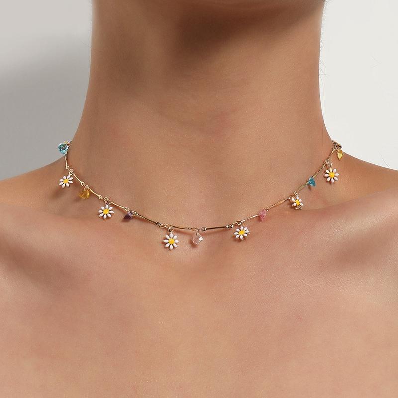 Chains 1Pc 2021 Korea Lovely Daisy Flowers Colorful Beaded Charm Statement Short Choker Necklace For Women Vacation Jewelry Gifts