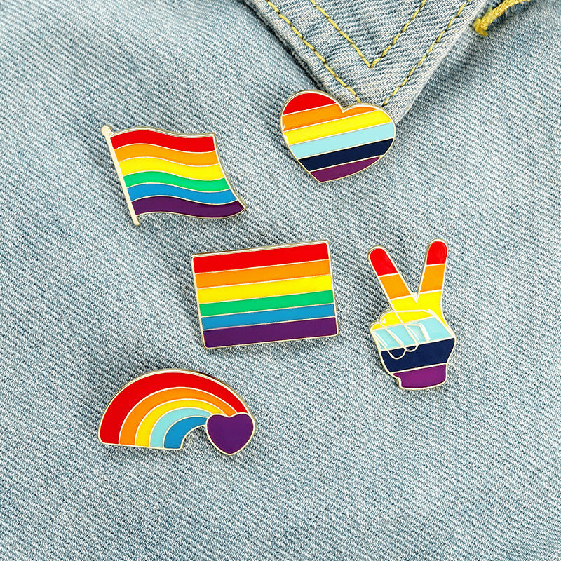 Rainbow Heart Pattern Collar Brooches Korean Banner Gesture Alloy School Uniform Badge Accessories Student Bags Hat Paint Pins Ornaments Wholesale
