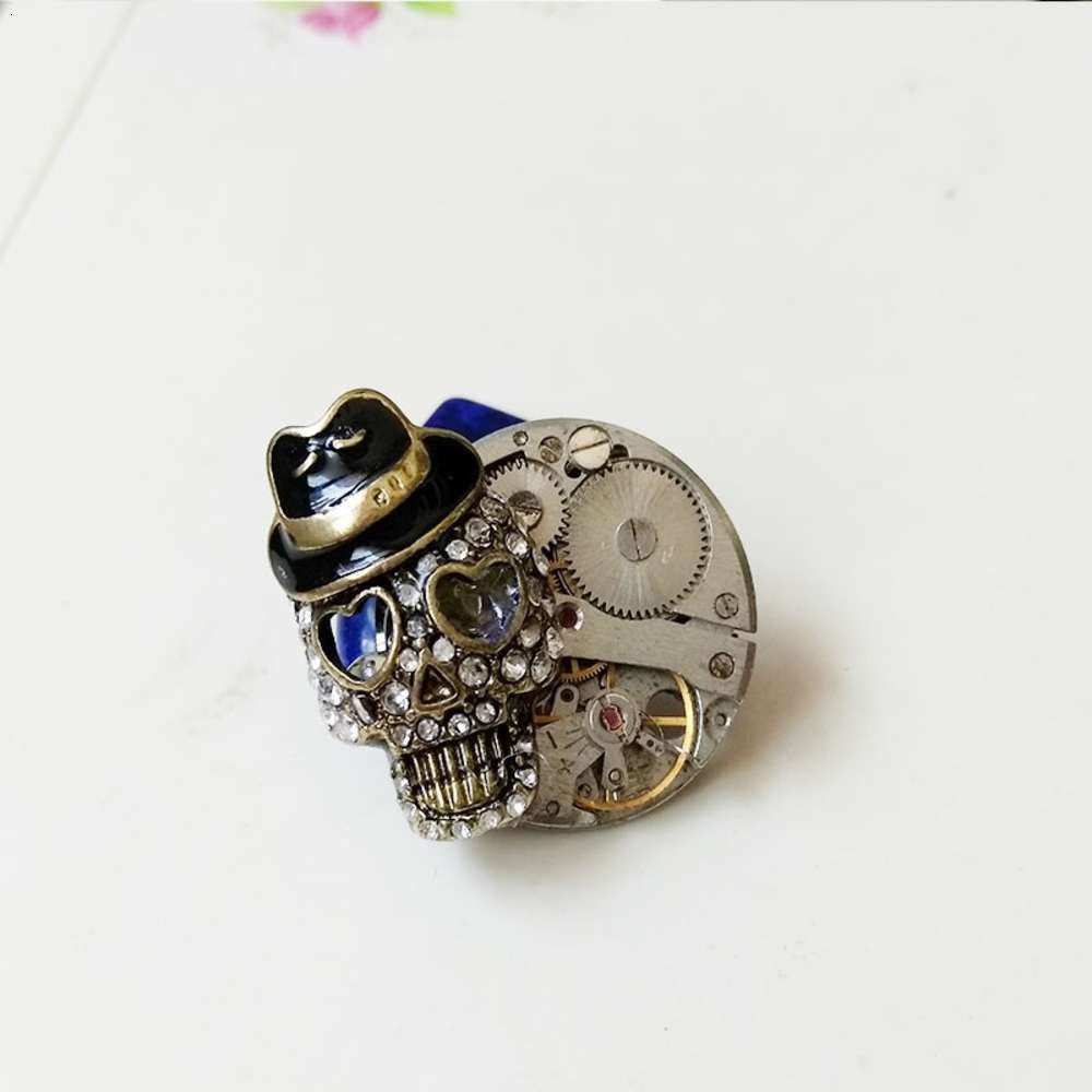 Texture gentleman skeleton full drill mechanical gear Steampunk Brooch net red movement jewelry