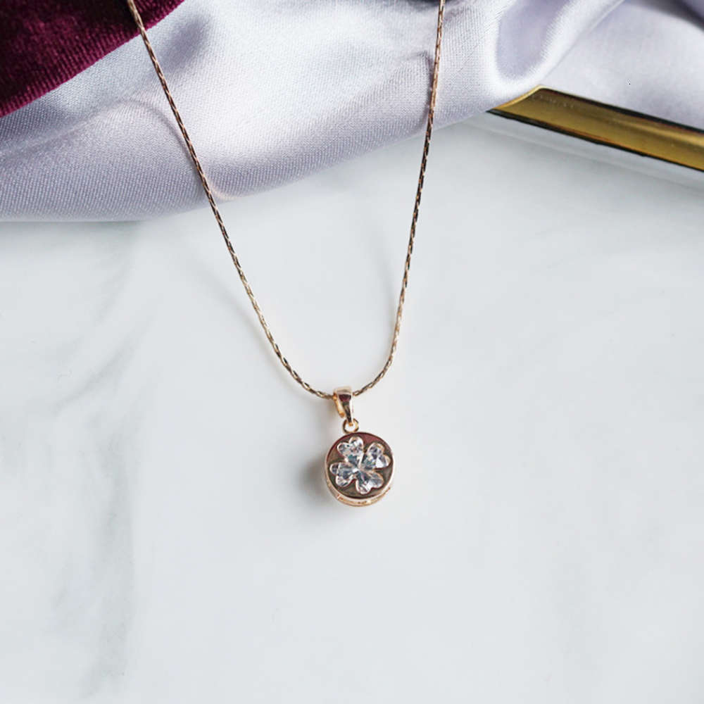 Net red Korean Clover Necklace, simple personality, rose gold necklace, women&#039;s clavicle chain, single drill thin chain