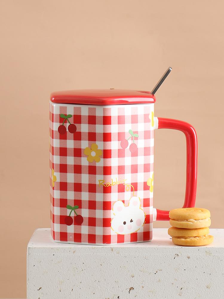 Mugs Creative Mug Cute Red Girl Ceramic Water Cup Cartoon Office Student Coffee With Lid Spoon Breakfast