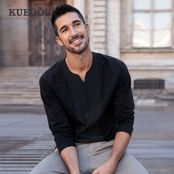 KUEGOU Solid color Cotton Spandex Clothing Spring Man T-shirt Long Sleeve Fashion V-Neck T Shirt Men Tshirt Black top ZT-88077 210524