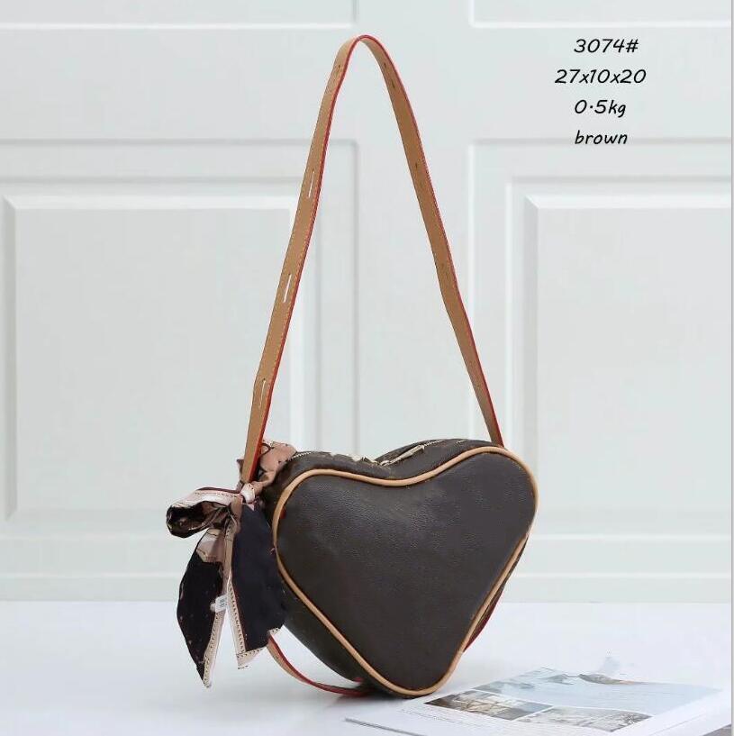 Famous fashion love ladies crossbody heart-shaped bag wallet handbag shoulder coin purse