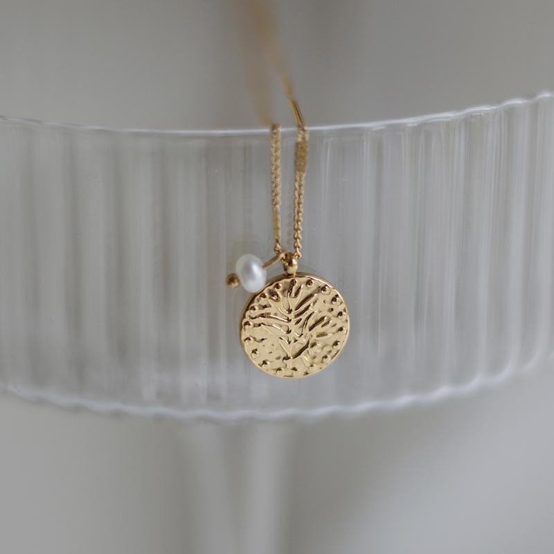 Chains Vintage Gothic Baroque Pearl Leaf Coin Pendant Choker Necklace For Women Wedding Punk Bead Lariat Gold Color Long Chain