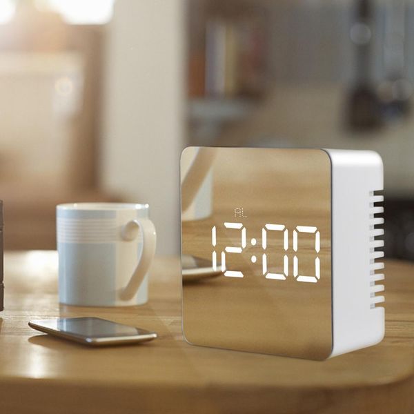 Portable Night LED Digital Display Office Clock Bedroom Wake Up Light LED Digital Clock Table Watch Desk Clock Reloj Sobremesa LJ201208