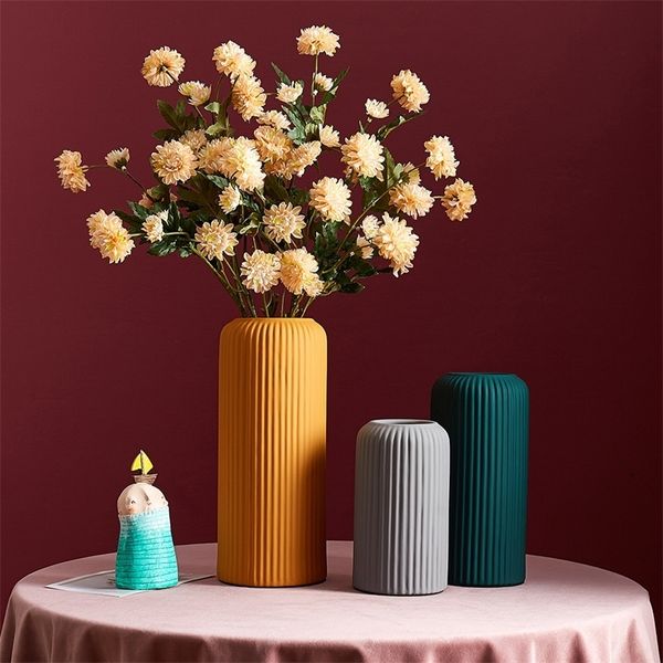 Living Room Decoration Nordic Decoration Home Europe Tabletop Flower Vase Ceramics Home Decor Vases for Flowers Wedding Vase LJ201209