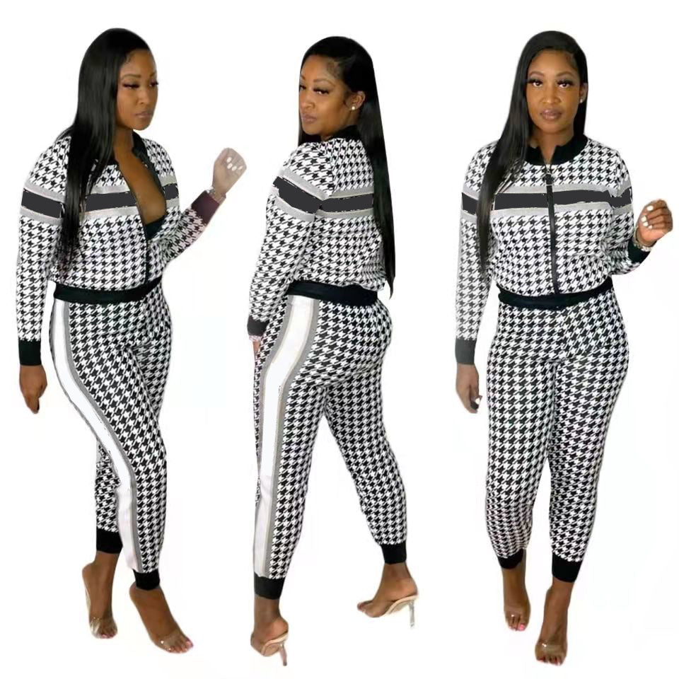 Women Two Pieces Dress T Shirts And Skirts With Letter Pattern Tracksuit Fashion Style Outwears For Lady Tees Tops Shorts Dresses Sets Size S-L