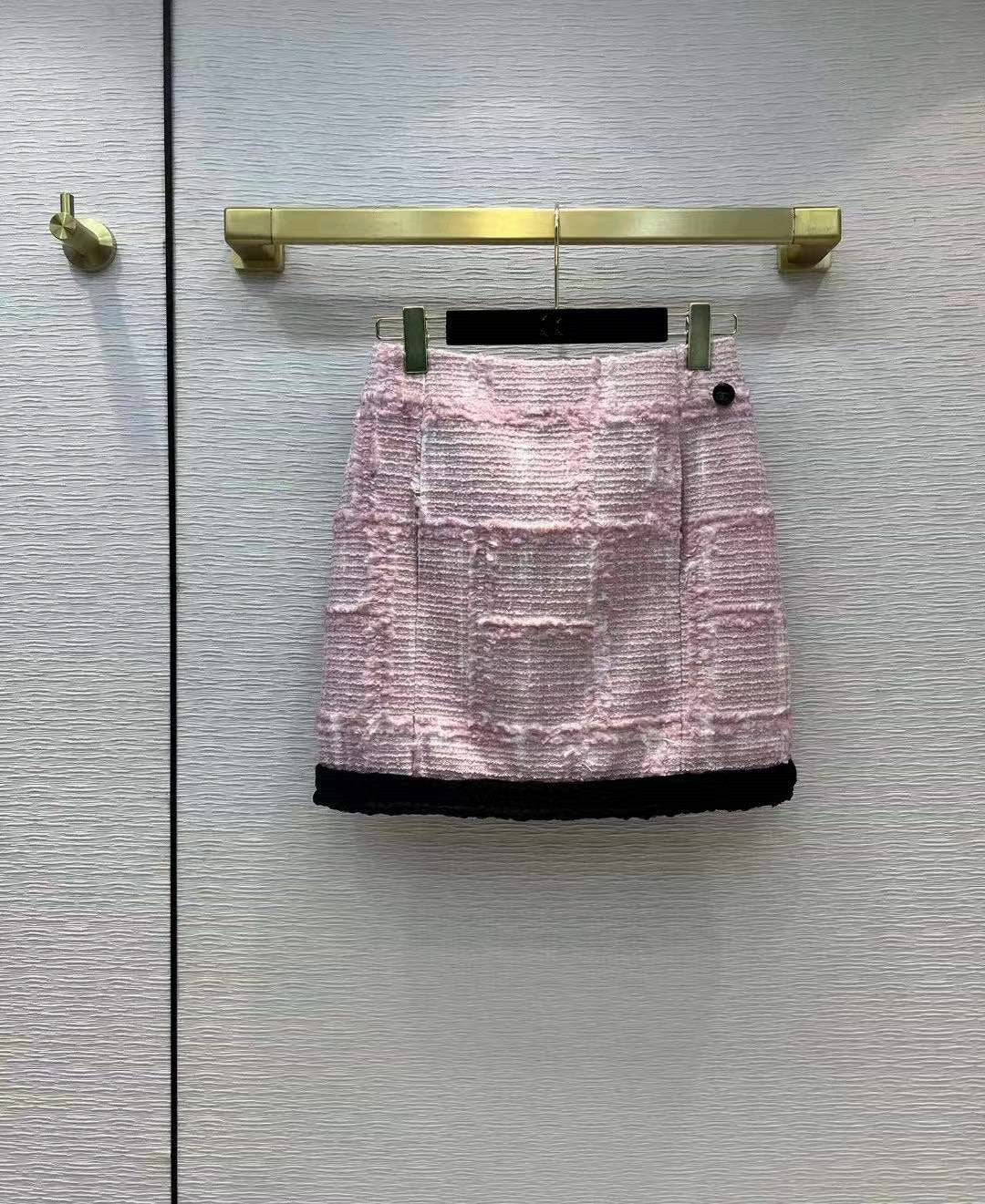 2022 Spring Autumn Winter Luxury Designer Skirts Fashion A Skirts Women&#039;s Brand Same Style Shorts 0119-2