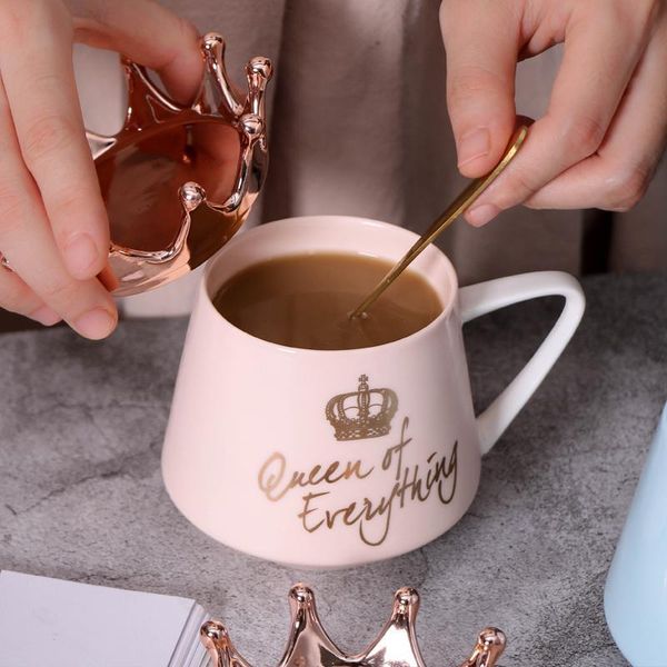 Creative Crown Ceramic Mug Cute Coffee Nordic Milk with Spoon Lids Water Mugs Holiday Souvenirs Gift