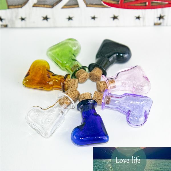 Mixed 7 Colors Heart Shaped Small Perfume Pendants Jars Mini Glass Bottles With Corks DIY Gifts Cute Art Vials New Arrival