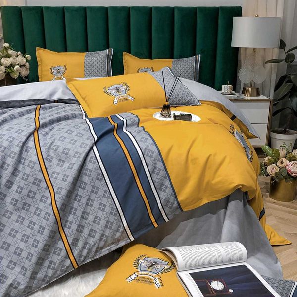 Bedding sets Modern Designer Cotton Queen Bedding Set - Soft Comforter Cover Bed Sheet Set H250113