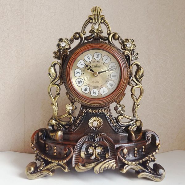 New Home Decoration Table Clock European Resin Desk Clock Stand Old Desktop Clock Table Watch Royalty Living Room Y200407