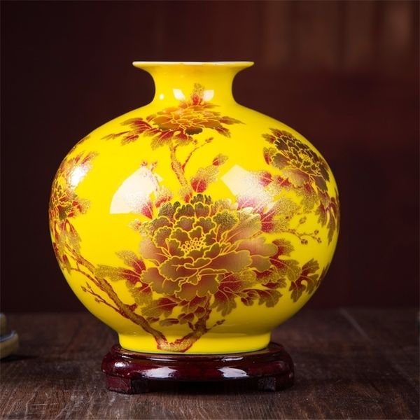 New Chinese Style Vase Jingdezhen Yellow Crystal Glaze Flower Vase Home Decor Handmade Shining Famille Rose Vases LJ201208