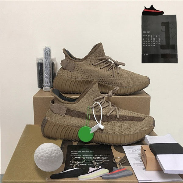 2021 Tail Light Earth Yecheil Black Static Reflective Running Shoes Marsh Flax Kanye West Sneakers Gid Glow Clay Beluga Women Men Trainers