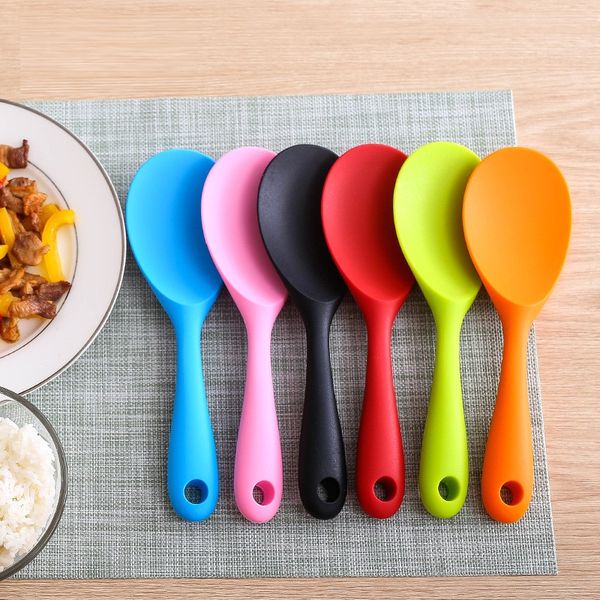 Creative silicone kitchen tools High temperature resistance electric rice cooker rice spoon one-piece Don&#039;t hurt pot rice scoop T9I0085