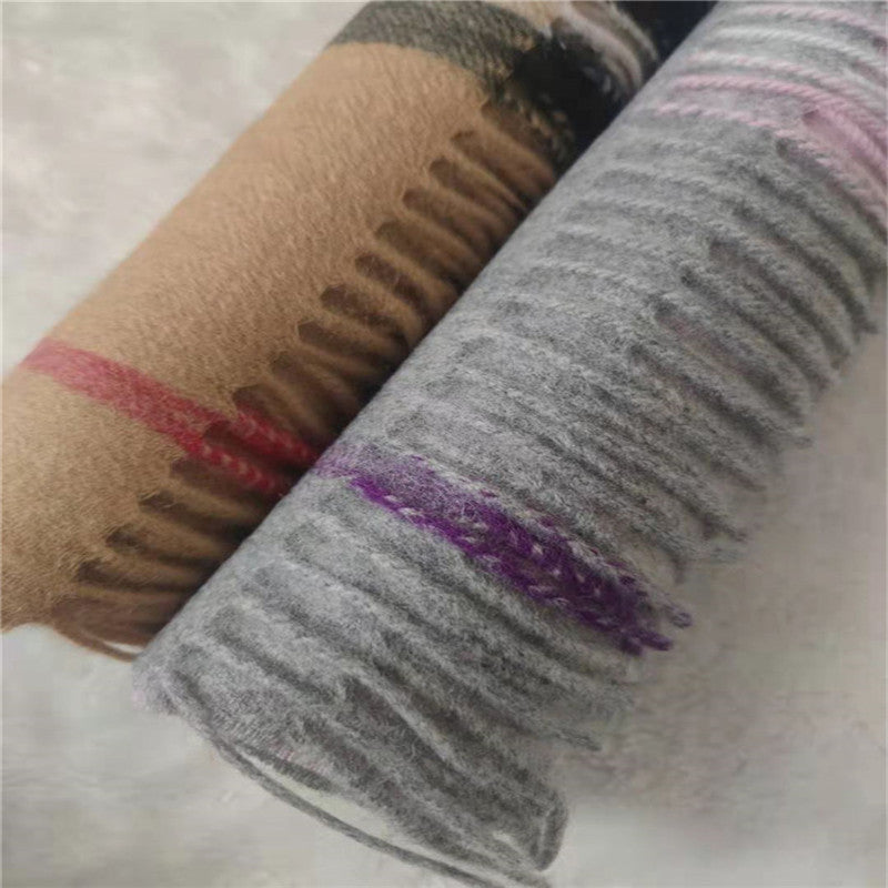 Fashion brand cashmere scarf 100% cashmere men&#039;s and women&#039;s scarves classic plaid printed scarf original label showing