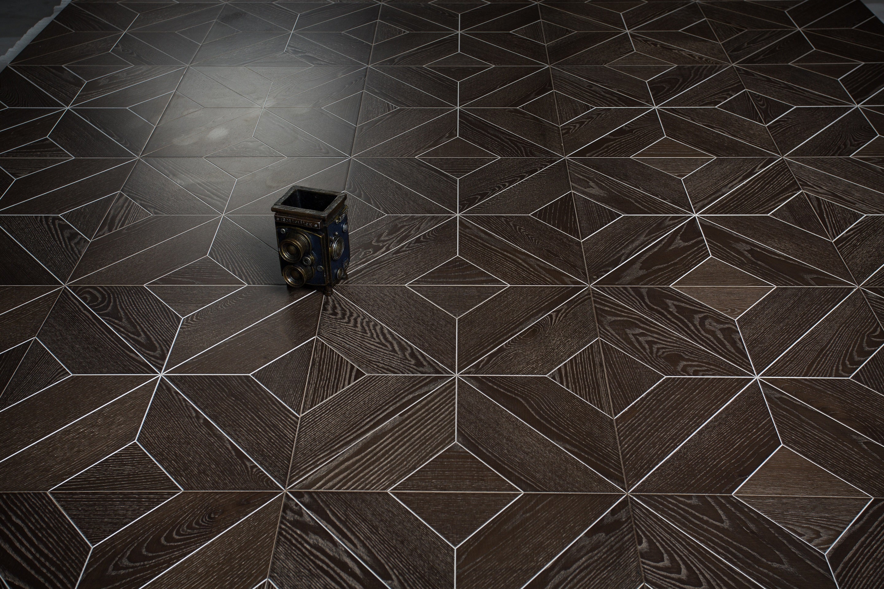 Grey Color Ash Engineered Wood flooring Large living room decor interior art woodwork backdrops ceramics furniture marquetry panel European style fl