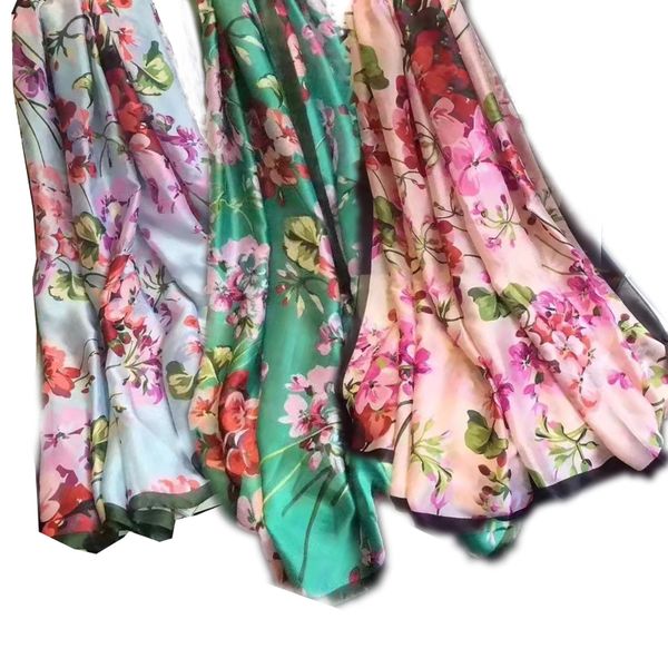 Scarves high quality printed rayon women&#039;s high-end fashion sunscreen beach scarf 90 * 180 Silk Scarf Shawl