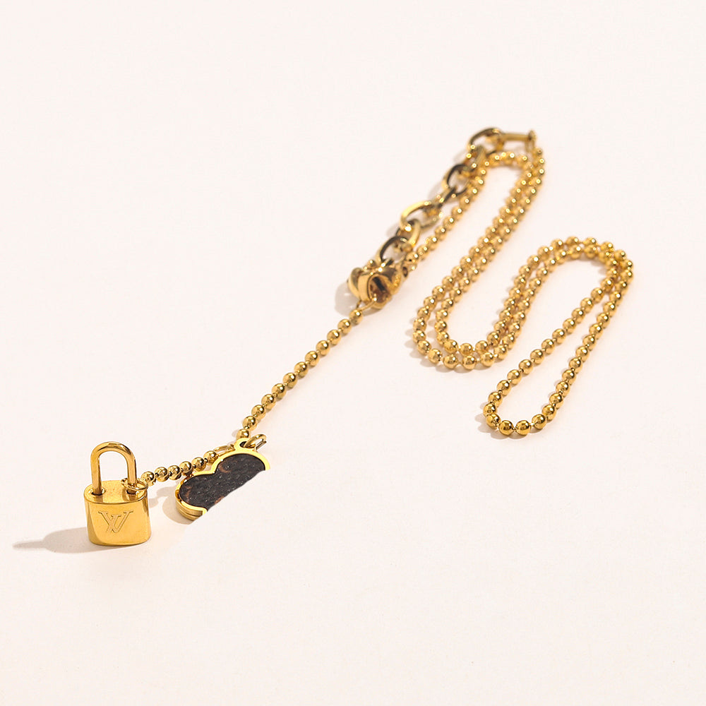 Fashion Womens Design Necklace Faux Leather 18K Gold Plated Stainless Steel Necklaces Choker Chain Flower Letter Lock Pendant Wedding Jewelry ZG1407