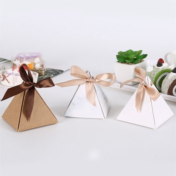 25-50pcs Triangle Marbling Chocolate Candy Box Gifts Baby Shower Packaging Birthday Christmas Party Favor Wedding Decoration 220427