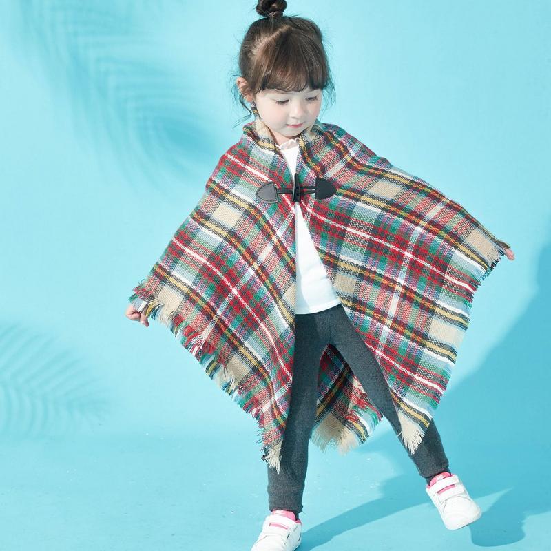 Scarves European American Autumn Winter Children Cape Horn Buckle Plaid Girls Cloak Shawl Fashion Warm Capes Et PonchosScarves