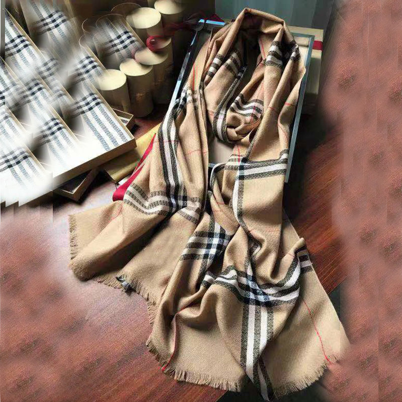 Women Bur Cashmere berry Scarves With Warm Long Wraps Scarf Autumn Scarf England Classic Plaid Cashmere Scarves