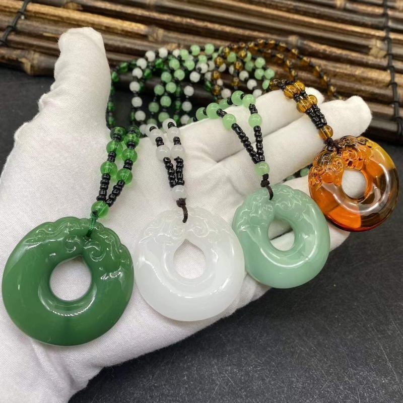 Pendant Necklaces Natural White Green Chinese Jade Dragon Necklace Fashion Charm Jewellery Accessories Carved Amulet Gifts For Women MenPend