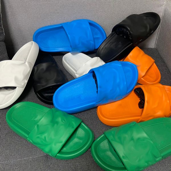 Mens Womens Waterproof Sandals Rubber Embossed Flat Slide Designer Waterfront Mule Slides Slippers Sandal Summer Beach Vacation Non-slip Sli