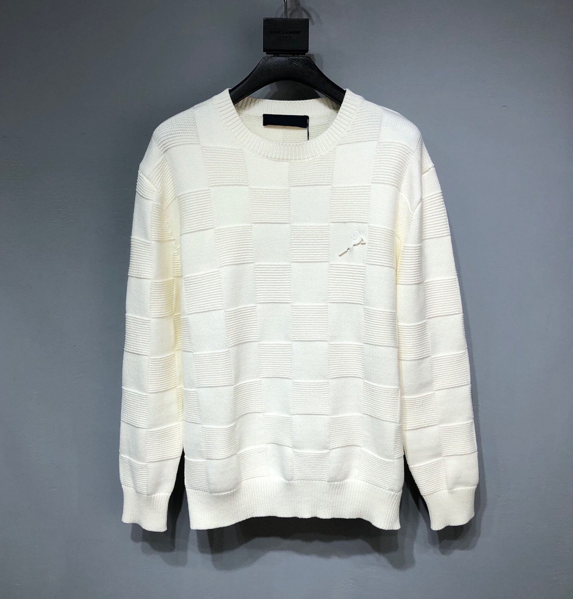 New AOP jacquard letter knitted sweater in autumn - winter 2022acquard knitting machine e Custom jnlarged detail crew neck cotton cv654