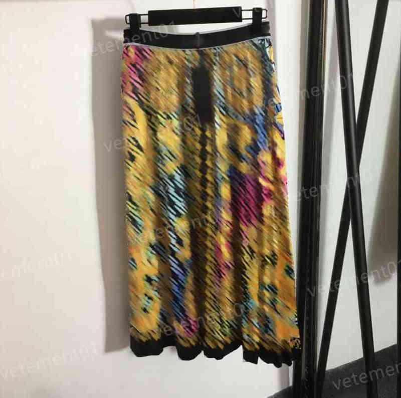 Luxury Womens Skirts Dresses Collaboration Letter Retro Print High Waist Pleated Skirt Summer Street Fashion Designer Women Clothing 0912
