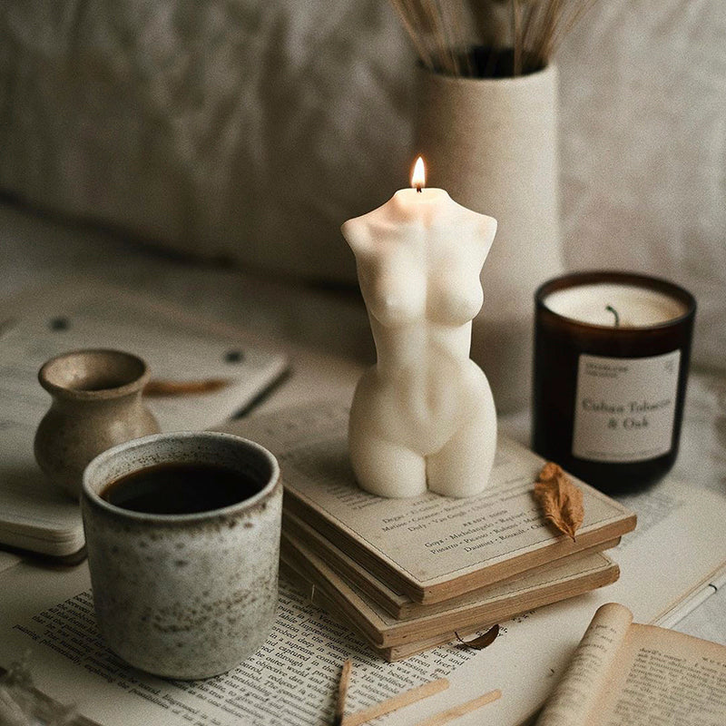 Elegant Figurative Women&#039;s Body Candles Artistic Candle Design for Chic Home Ambiance Enhancement