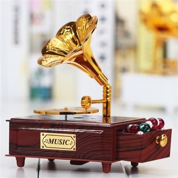Vintage Gramophone Drawer Music Box for Home Decoration Wedding Birthday Gift Figurine Jewelry Box Hand Crank Carousel Music Box 210319