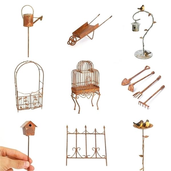 Miniature Metal Fairy Garden Accessories Rusty Ornaments Vintage Decoration Mini Arch Gate Birdcage Bird house Pick Fence Lamp 220628