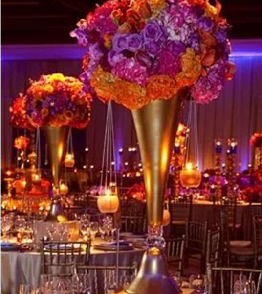 Hotsale wedding flower stand-gold painted metal wedding centerpiece vases for decoration