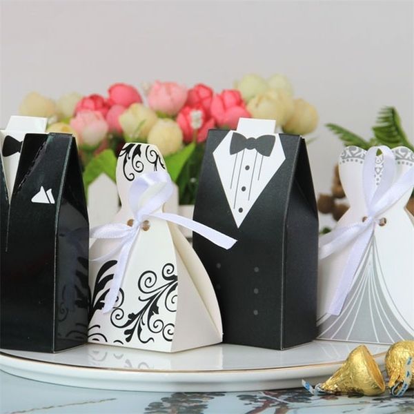100pcs Bride and Groom Wedding Favor and Gifts Bag Candy Box DIY with Ribbon Wedding Decoration Souvenirs Party Supplies Bags 220420
