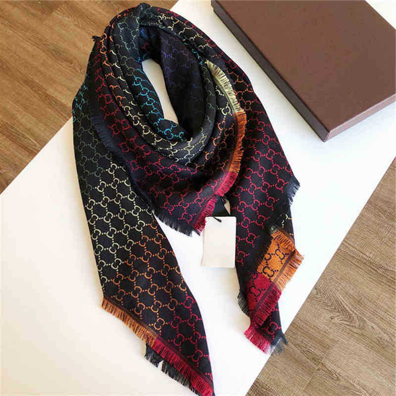 Scarf Designer Scarves Mens Womens Luxury Oversized Color Gradient Classic Letters Check Shawls Scarfs 6 Colors High Quality Optional