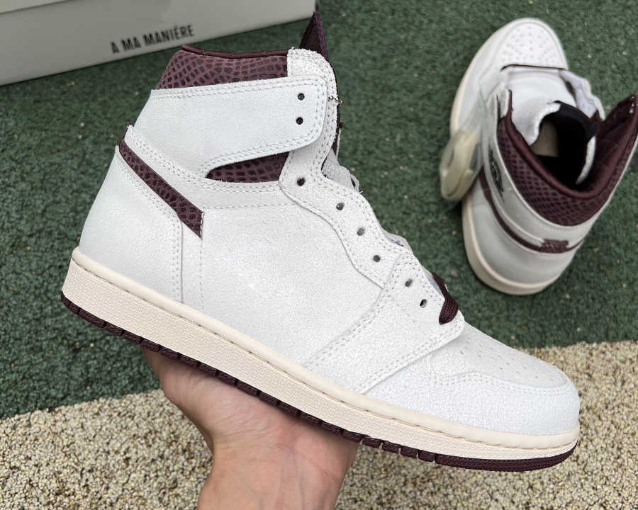 Authentic High OG 1s basketball shoes A Ma Maniere x jumpman 1 white brown red mens Womens trainers sports sneakerss With Box