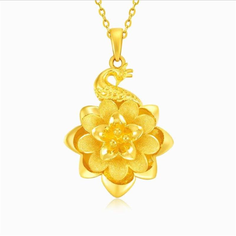 Pendant Necklaces Exquisite Gold Craved Flower Peacock Necklace Jewelry For Women Accessories Silver Plated Chain Choker Lady