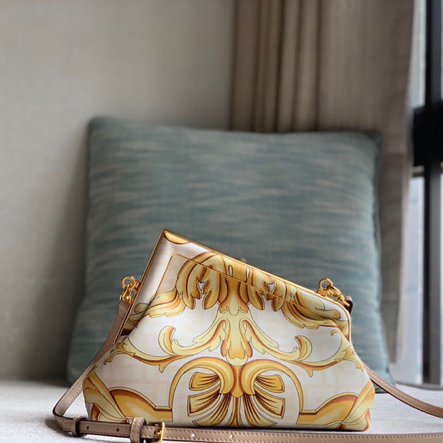 10A Mirror quality Classic 26CM Women First Clutch Bag Designer Cross Body Bags Luxuries Designers Shoulder Handbag Lady Wallet Genuine Leather Purs