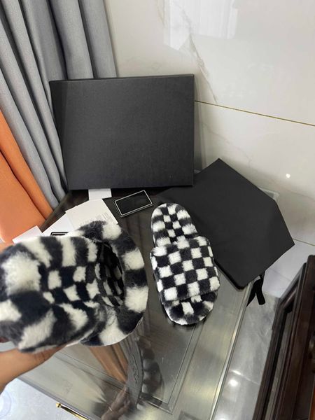 Top model female designer imitation fox fur slippers women EVA outdoor household Womens Slippers with Original Box Dust Bag flowers printing