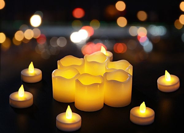 Flickering Bulb Battery Operated Flameless LED Tea Light for Seasonal & Festival Celebration Electric Fake Candle in Warm White and Wave Ope