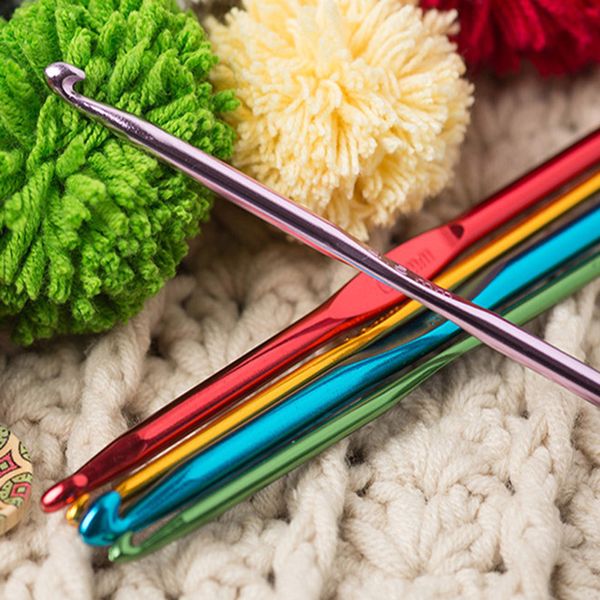 22Pcs Set Multi-colour Aluminum Crochet Hooks Needles Knit Weave Craft Yarn Sewing Tools Crochet Hooks Knitting Needles Craft Accessories