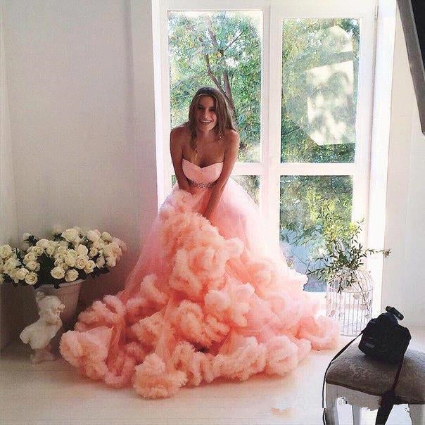 Wave Tier Layer Skirts Long Train Peach Ball Gown Wedding Dresses 2021 Cascading Ruffles Bridal Gowns with Sash