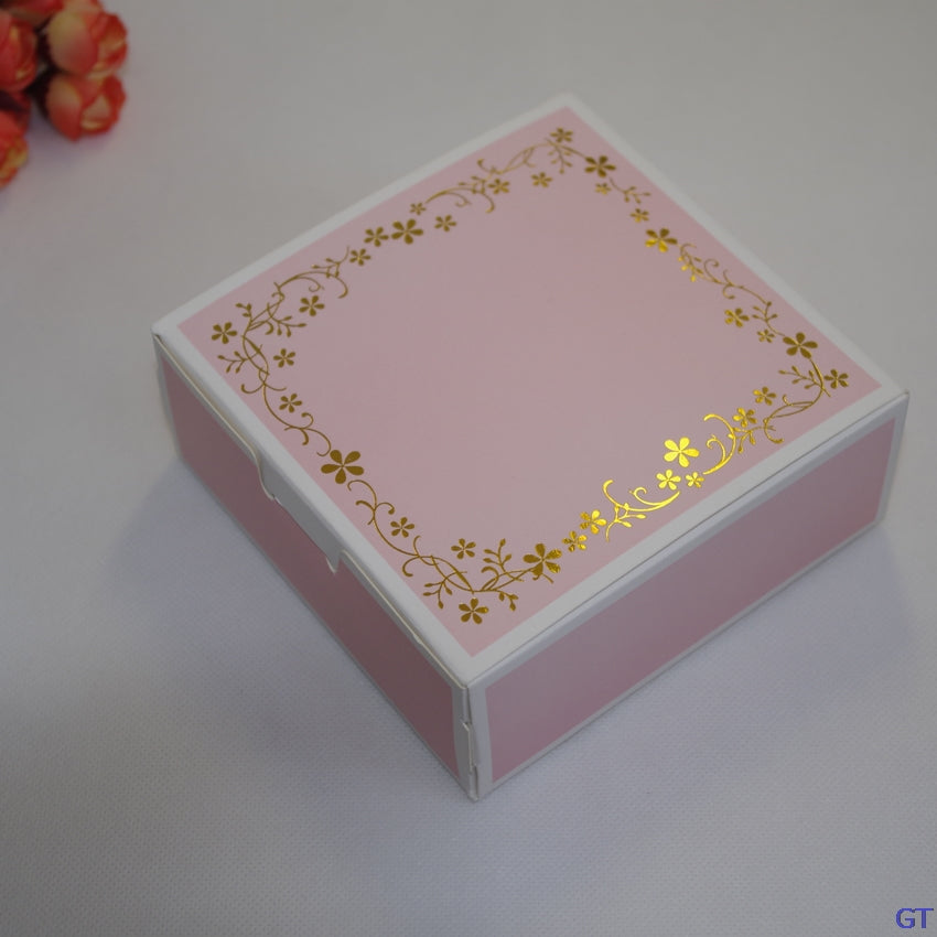 2018 Rushed Cinta Aislante 20pcs-pack: 11.8x11.8x5cm Pink Lace Gift Box Cupcake Cookie Cake Packaging Kraft Cardboard Boxes for Cakes Paper